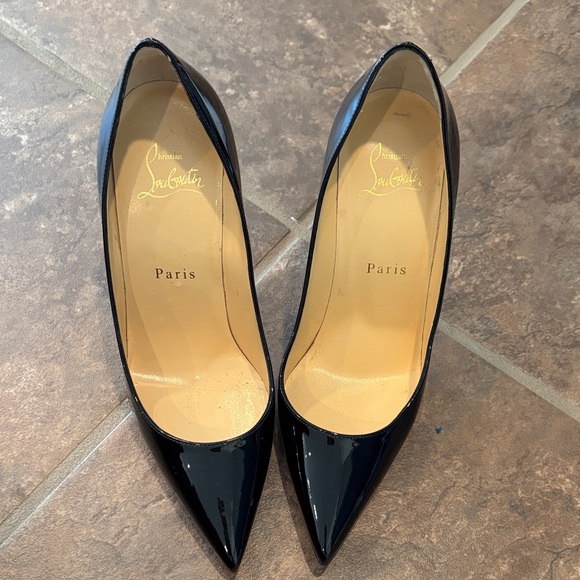 Christian Louboutin Glossy Black Heels - Picture 1 of 4